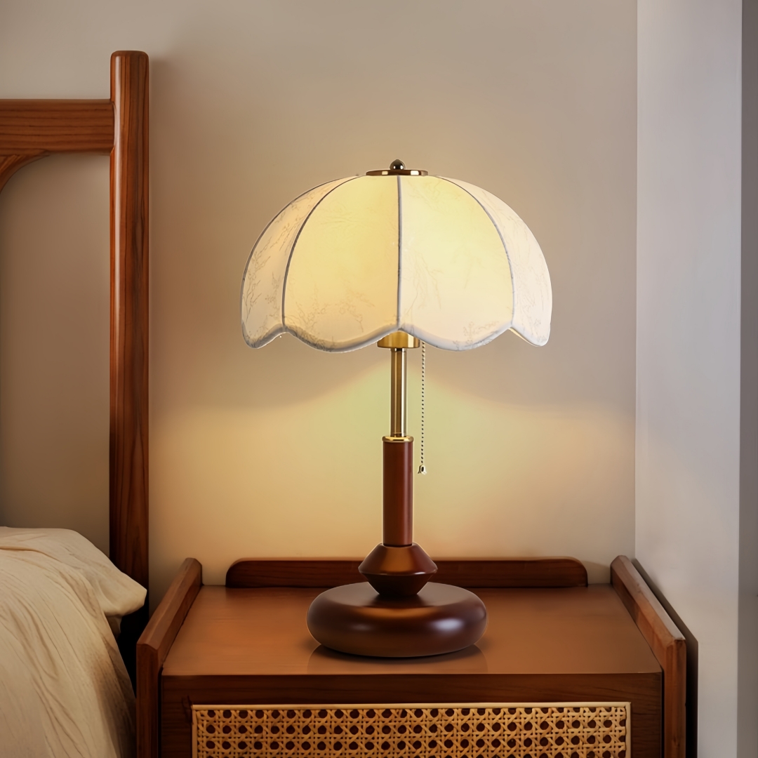Home Decor Lamp - Vintage Scalloped Dome Table Lamp for